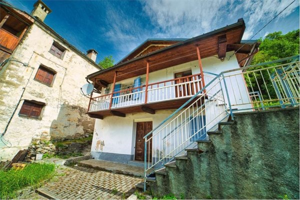 casa indipendente in vendita a Trasquera