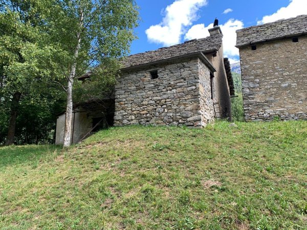 casa indipendente in vendita a Trasquera