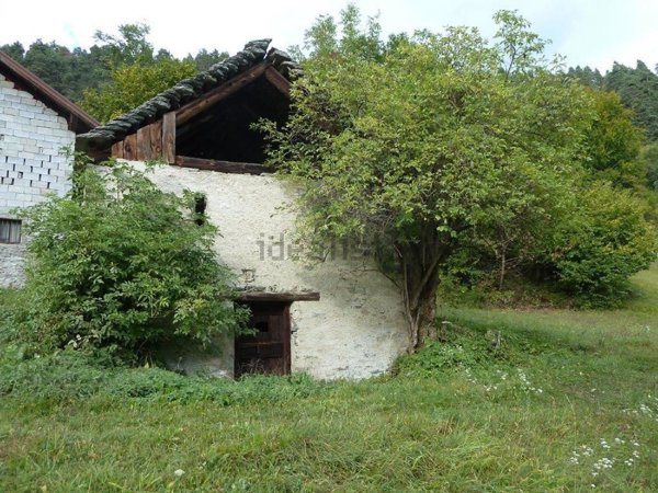 appartamento in vendita a Trasquera