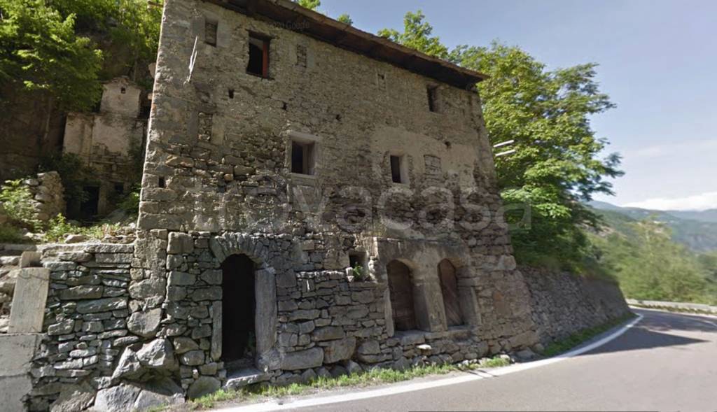 appartamento in vendita a Trasquera in zona Paglino