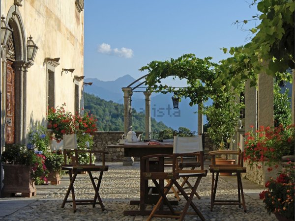 casa indipendente in vendita a Trontano