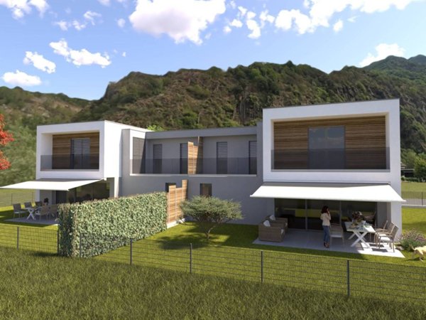 casa indipendente in vendita a Trontano