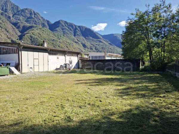 locale commerciale in vendita a Trontano in zona Croppo