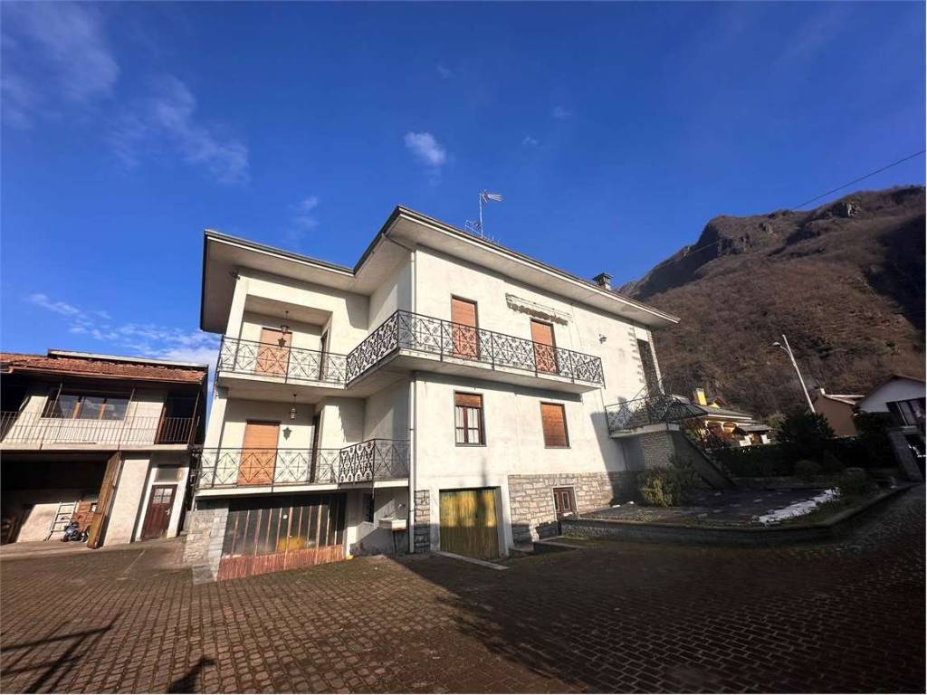 casa indipendente in vendita a Trontano in zona Quarata