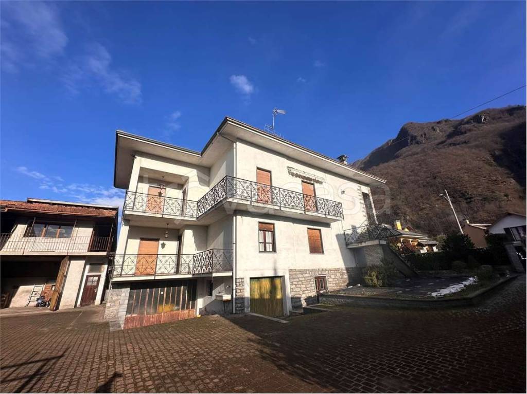 casa indipendente in vendita a Trontano in zona Cosasca