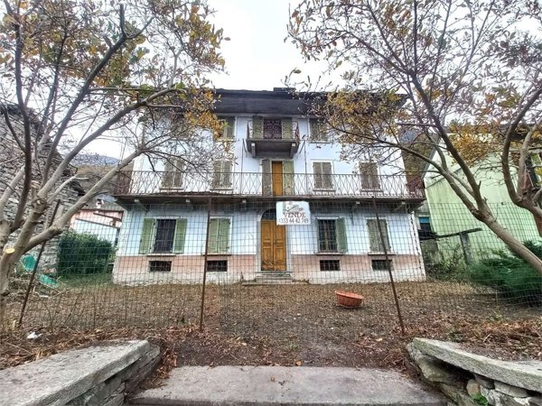 casa indipendente in vendita a Trontano in zona Casello