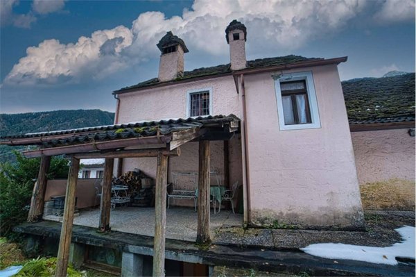 casa indipendente in vendita a Vanzone con San Carlo