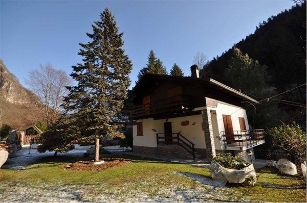 casa indipendente in vendita a Vanzone con San Carlo in zona San Carlo