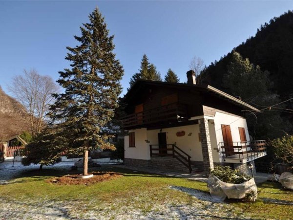 casa indipendente in vendita a Vanzone con San Carlo in zona Vanzone
