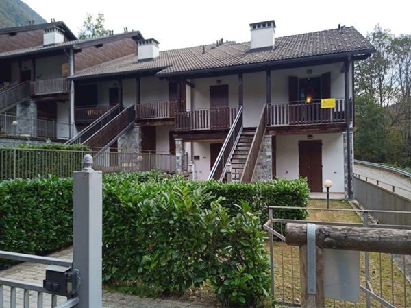 appartamento in vendita a Vanzone con San Carlo