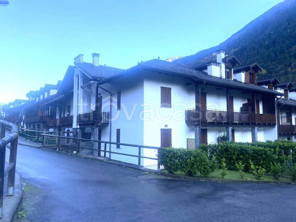appartamento in vendita a Vanzone con San Carlo