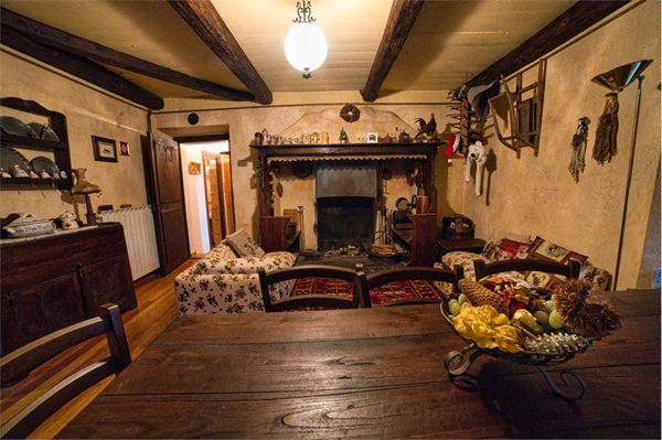 casa indipendente in vendita a Vanzone con San Carlo