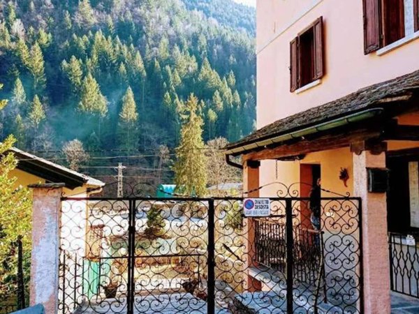 casa indipendente in vendita a Vanzone con San Carlo in zona San Carlo