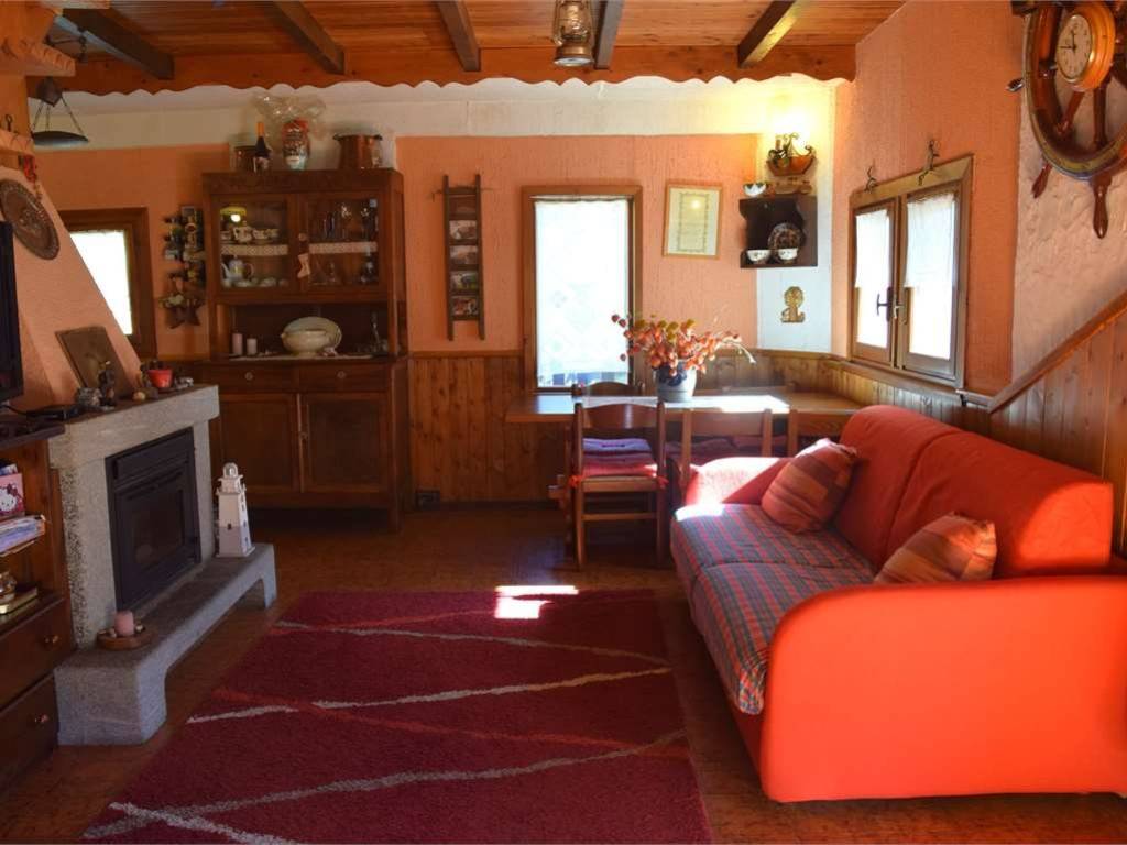 casa indipendente in vendita a Vanzone con San Carlo in zona Ronchi Dentro