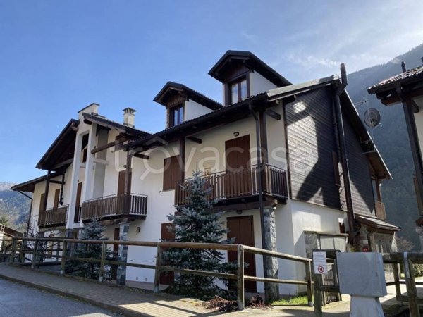 appartamento in vendita a Vanzone con San Carlo