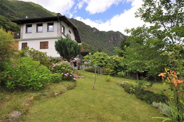 appartamento in vendita a Vanzone con San Carlo in zona San Carlo