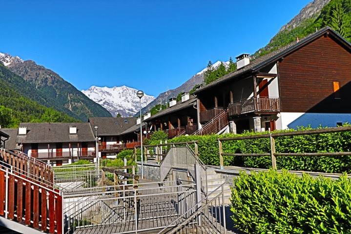 appartamento in vendita a Vanzone con San Carlo in zona Vanzone