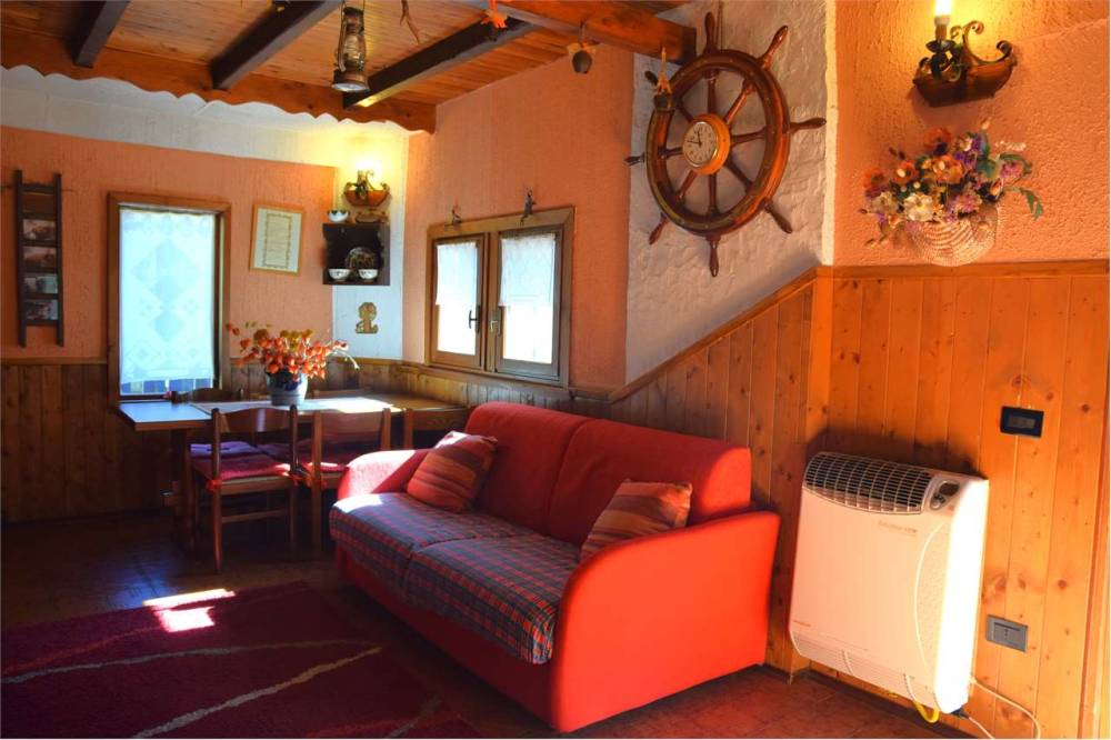 casa indipendente in vendita a Vanzone con San Carlo in zona Ronchi Dentro