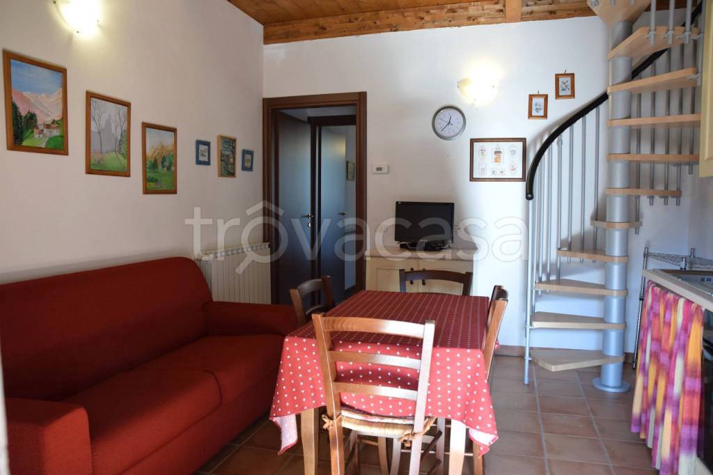appartamento in vendita a Vanzone con San Carlo in zona Vanzone