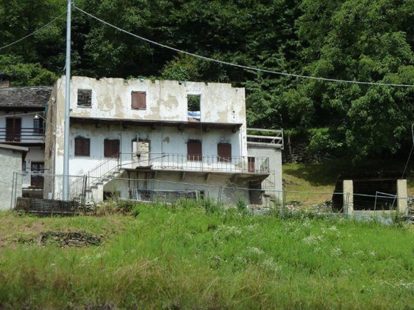 rudere in vendita a Varzo in zona San Domenico