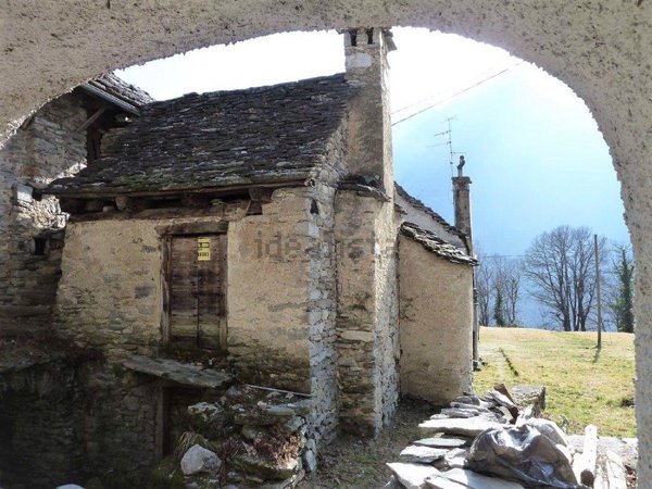 appartamento in vendita a Varzo in zona San Domenico