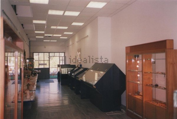 locale commerciale in vendita a Varzo