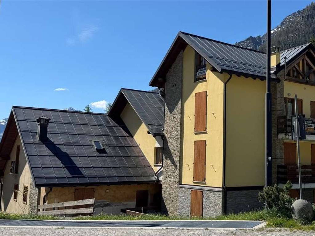 appartamento in vendita a Varzo in zona San Domenico