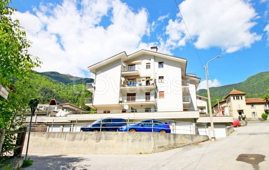 appartamento in vendita a Varzo in zona San Domenico