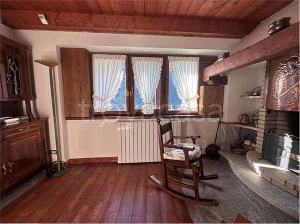 casa indipendente in vendita a Varzo