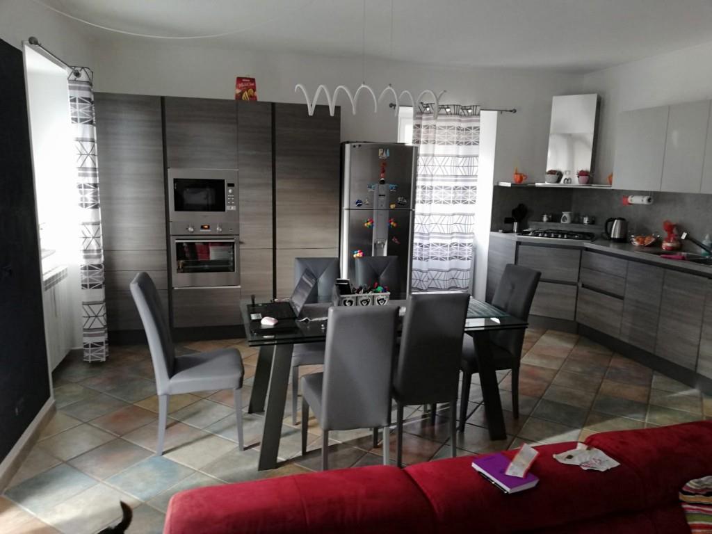 casa indipendente in vendita a Varzo in zona San Domenico