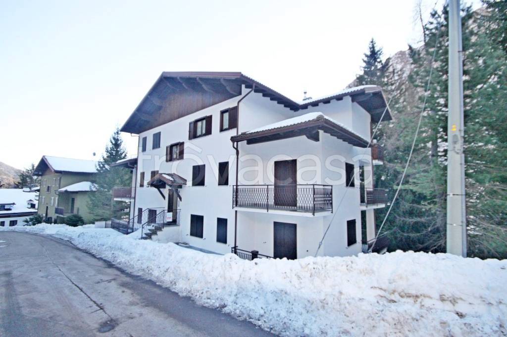 appartamento in vendita a Varzo in zona San Domenico