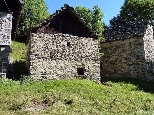 appartamento in vendita a Varzo in zona San Domenico
