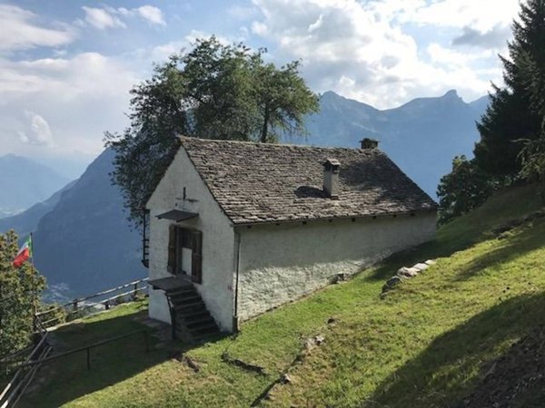 negozio in vendita a Varzo in zona Coggia