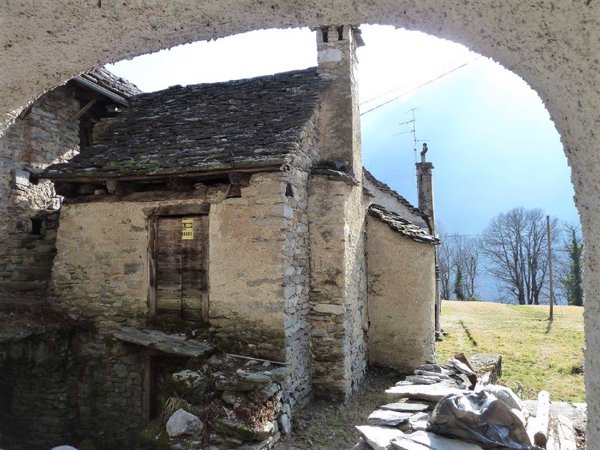 casale in vendita a Varzo