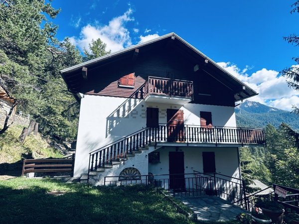appartamento in vendita a Varzo in zona Castello