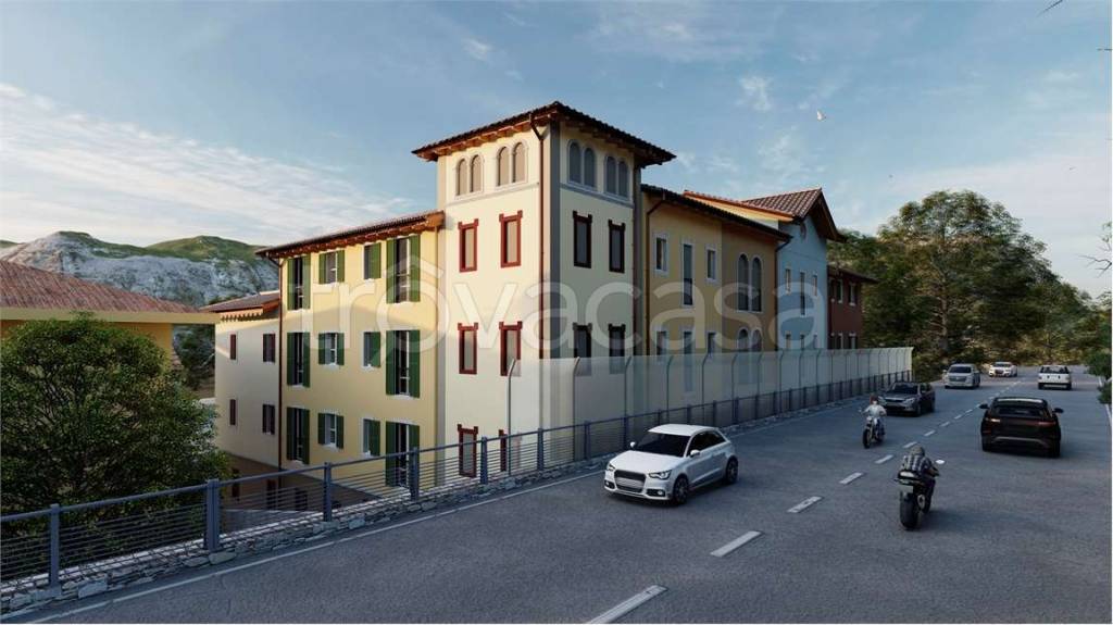 appartamento in vendita a Verbania in zona Suna