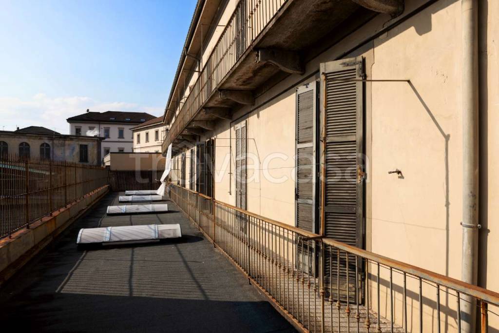appartamento in vendita a Verbania in zona Intra