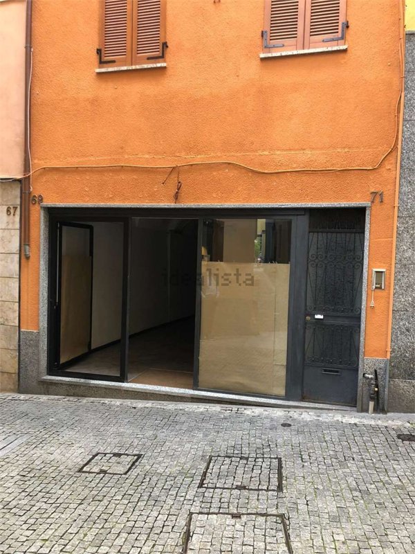 negozio in vendita a Verbania in zona Intra
