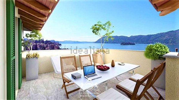 appartamento in vendita a Verbania in zona Suna