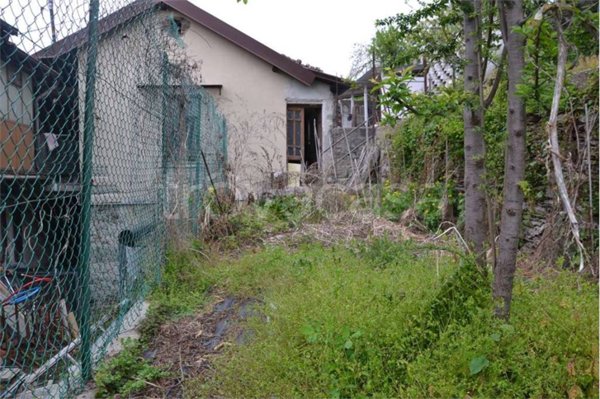 casa indipendente in vendita a Verbania in zona Intra