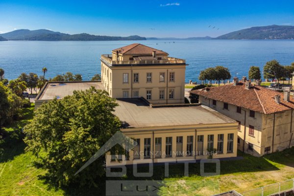 appartamento in vendita a Verbania in zona Intra