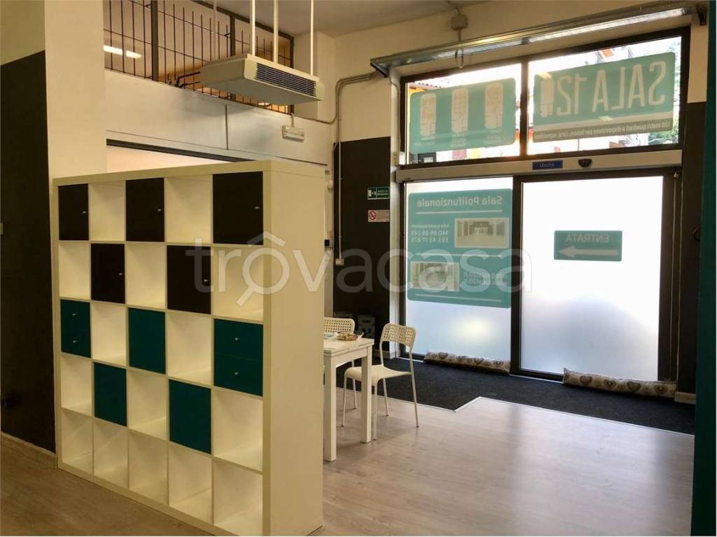 appartamento in vendita a Verbania in zona Suna