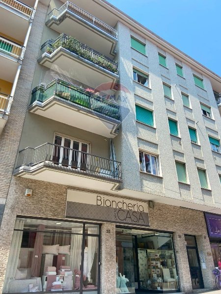 appartamento in vendita a Verbania in zona Intra