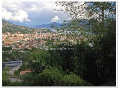 casa indipendente in vendita a Verbania in zona Centro Città