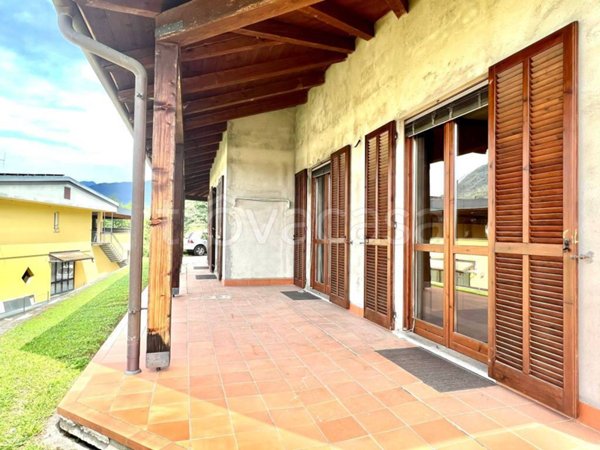 casa indipendente in vendita a Verbania in zona Intra
