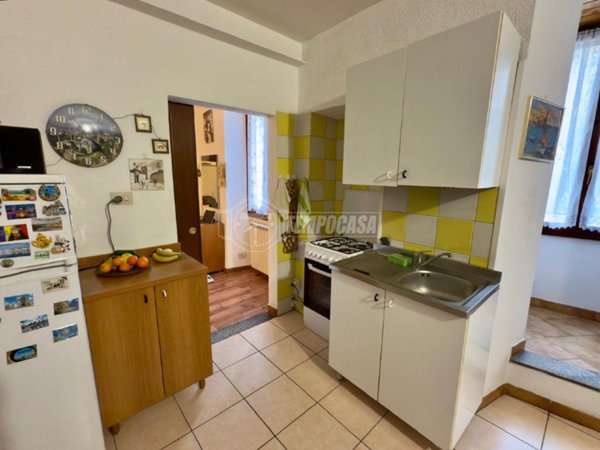 appartamento in vendita a Verbania in zona Trobaso