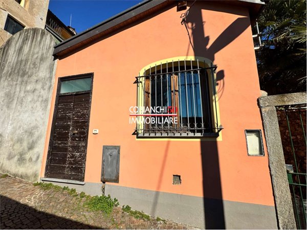 appartamento in vendita a Verbania in zona Intra