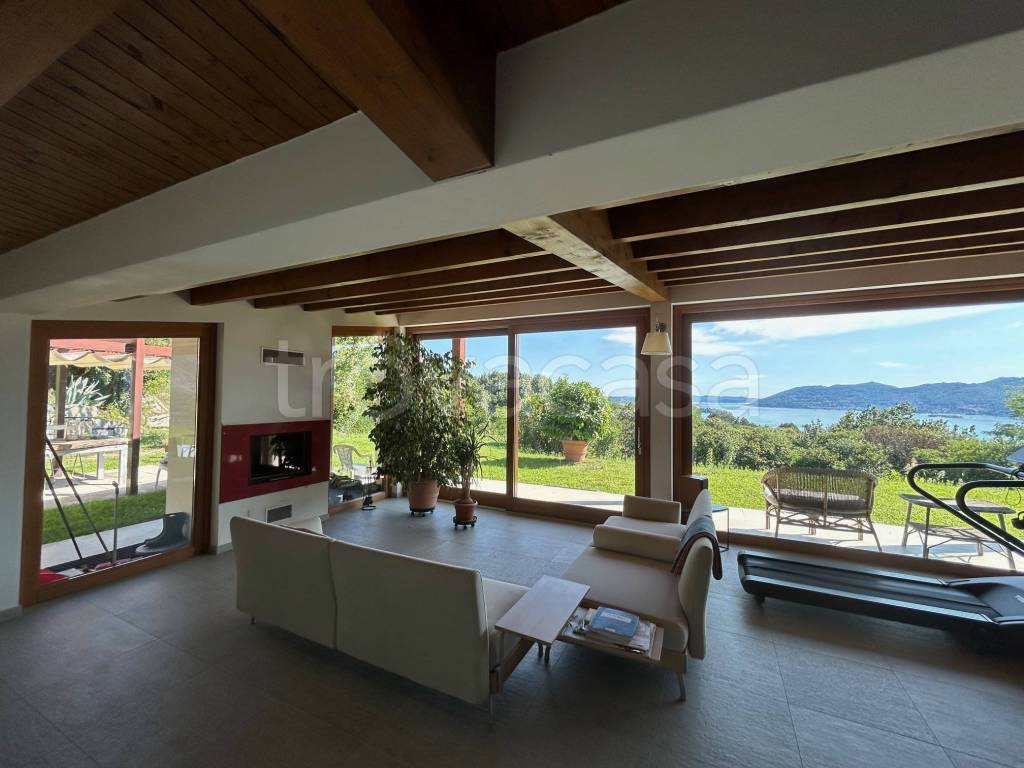 casa indipendente in vendita a Verbania in zona Intra
