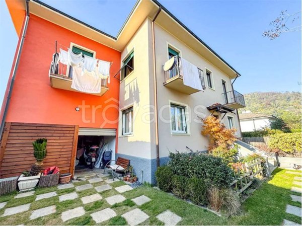 appartamento in vendita a Verbania in zona Suna