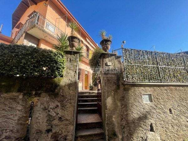 appartamento in vendita a Verbania in zona Pallanza